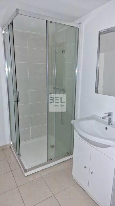 Immeuble - 140 m² - 7 pièces