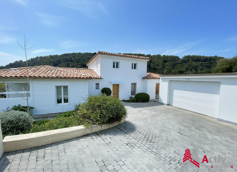 Villa - 145 m² - 5 pièces