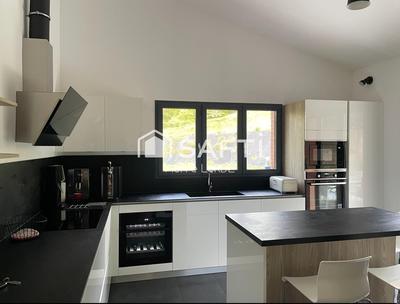 Maison - 165 m² - 7 pièces