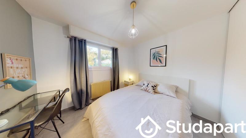 Chambre - 10 m² - 1 pièce