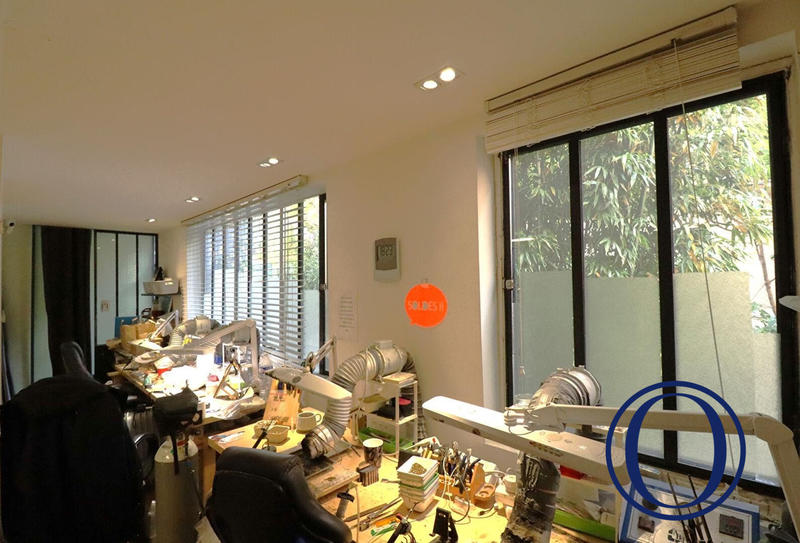 Fonds de commerce - Local d'activité / Entrepôt - 70 m²