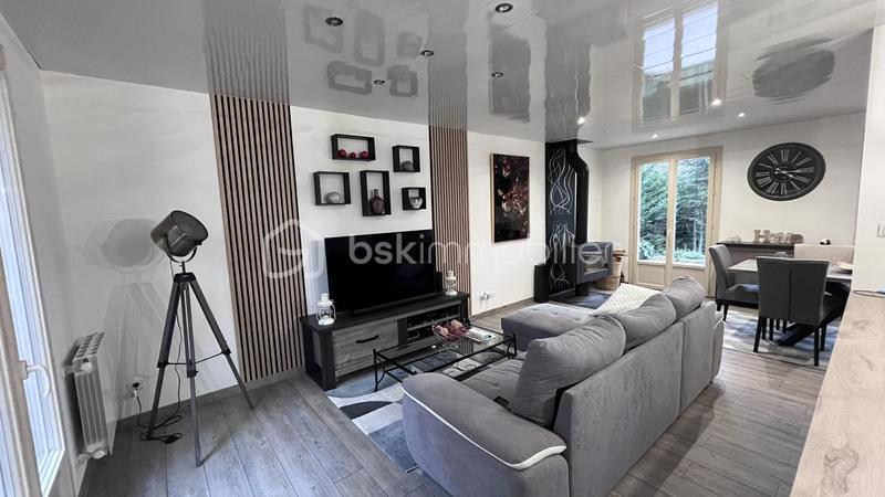 Maison - 99 m² - 4 pièces