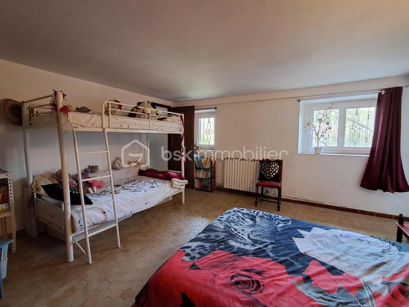 Maison traditionnelle - 140 m² - 6 pièces