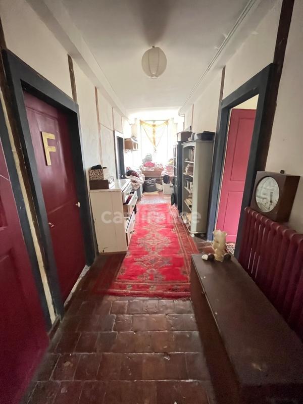 Maison - 214 m² - 7 pièces