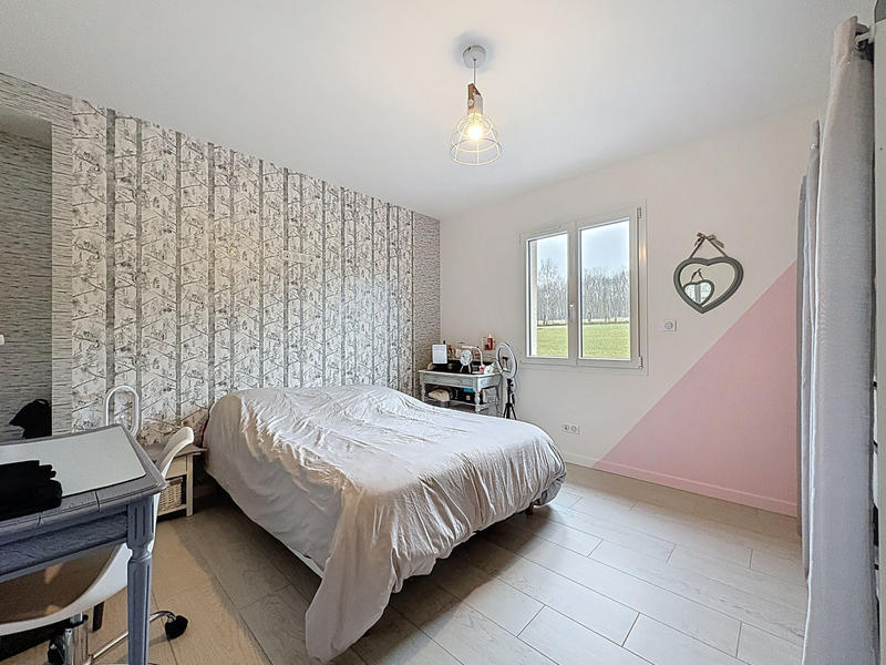 Maison - 200 m² - 7 pièces