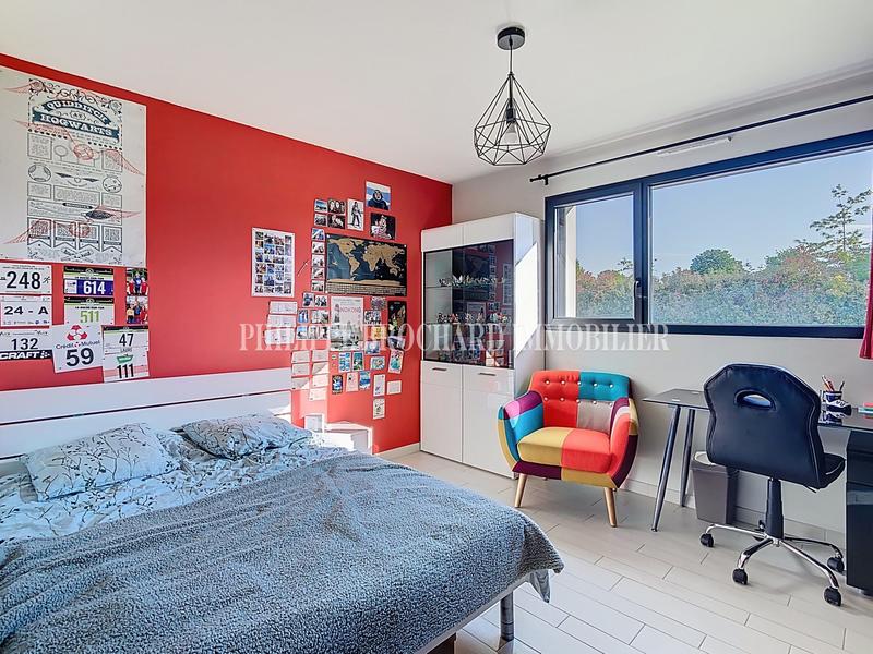 Maison - 192 m² - 10 pièces