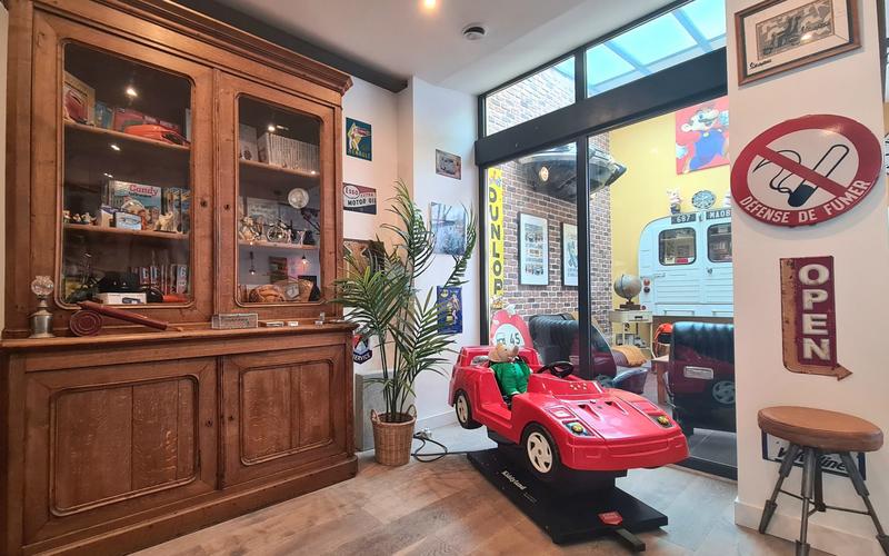 Loft - 350 m² - 9 pièces