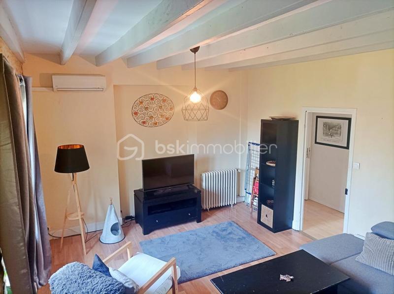 Maison - 222 m² - 9 pièces