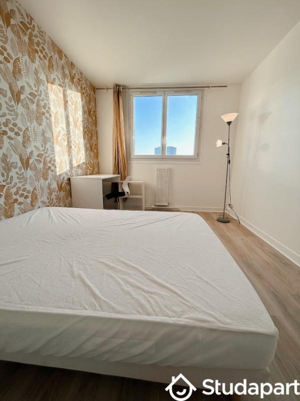 Chambre - 12 m² - 1 pièce