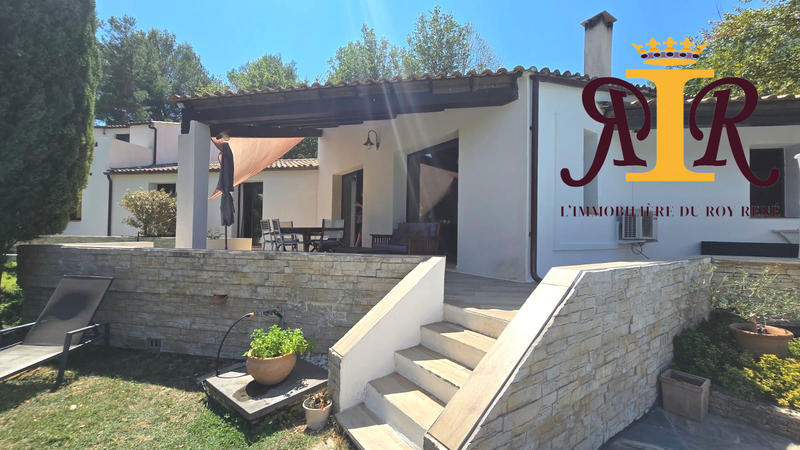 Maison contemporaine - 187 m² - 5 pièces