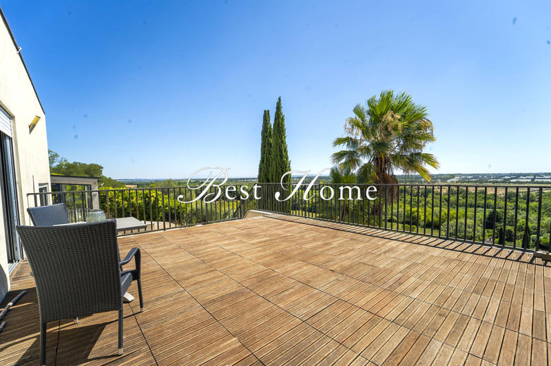 Maison - 190 m² - 7 pièces