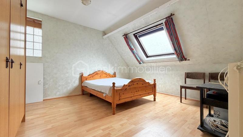 Pavillon - 130 m² - 7 pièces