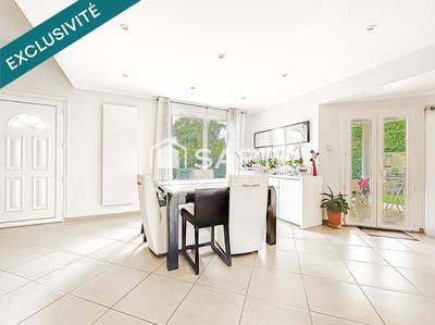 Maison - 142 m² - 6 pièces