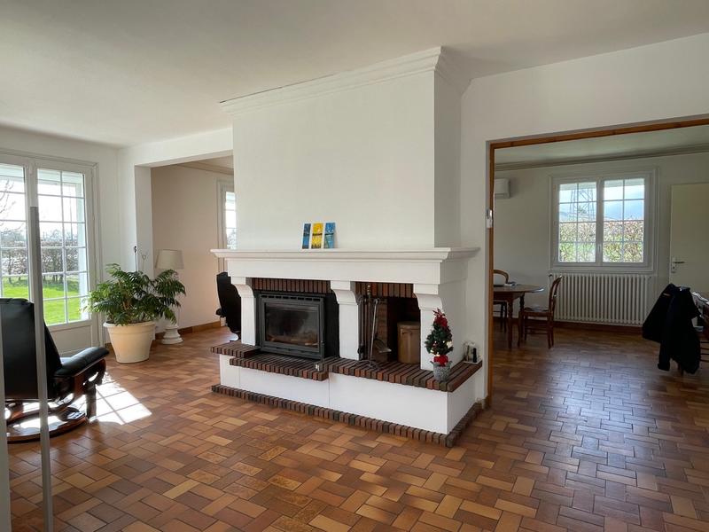 Maison - 230 m² - 6 pièces