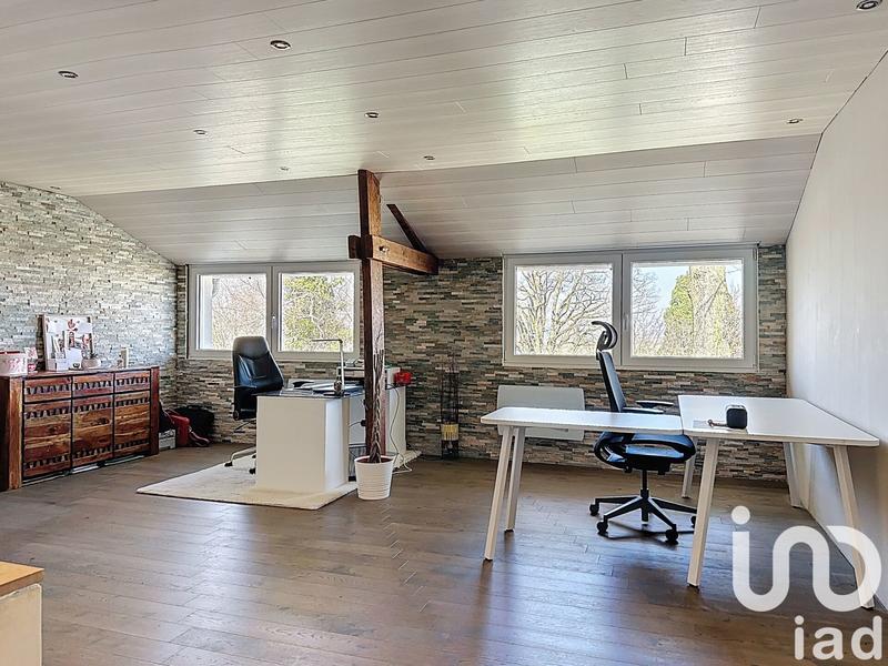 Maison - 180 m² - 8 pièces