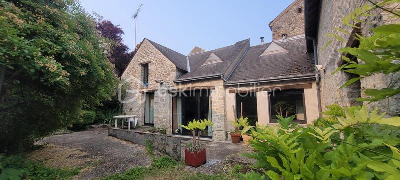 Maison en pierre - 143 m² - 5 pièces