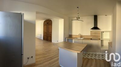 Maison - 287 m² - 13 pièces