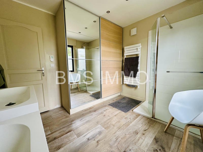 Maison - 178 m² - 6 pièces