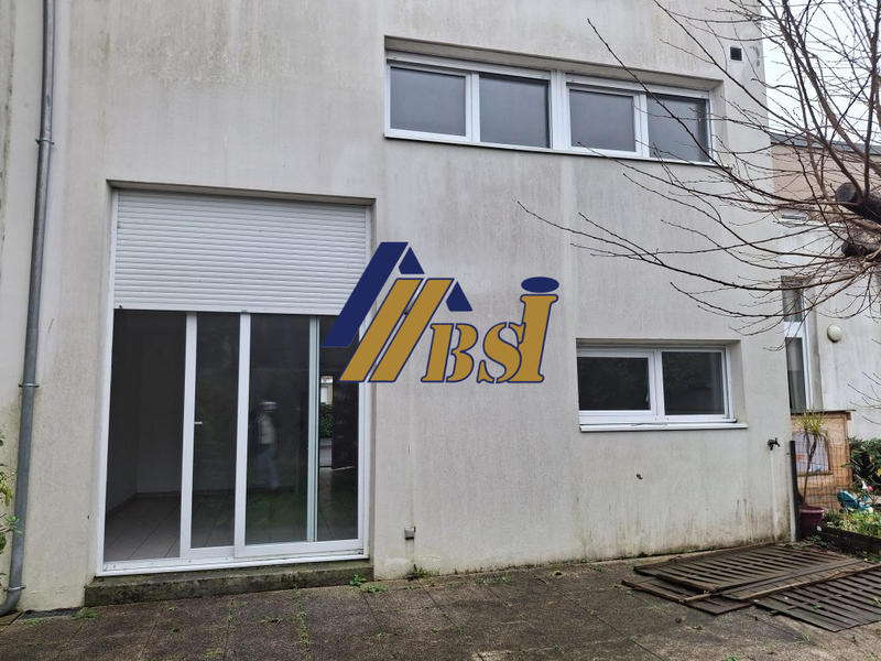 Maison - 92 m² - 5 pièces