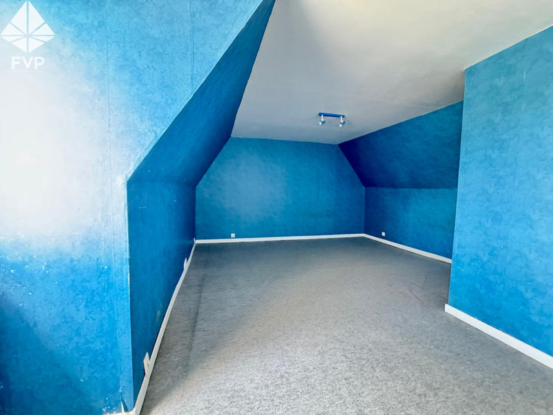 Propriété - 166 m² - 6 pièces