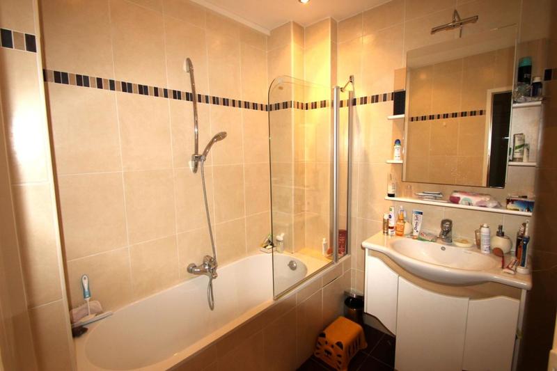 Appartement - 85 m² - 3 pièces