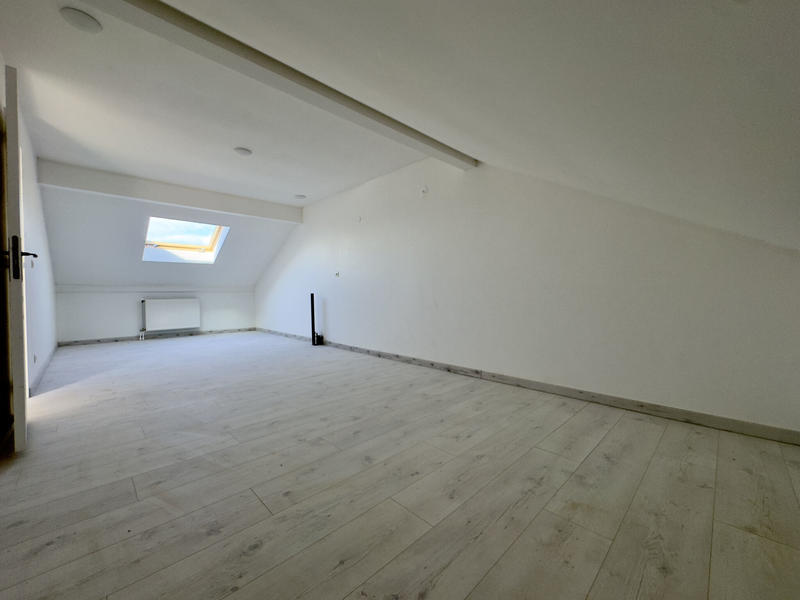 Maison - 160 m² - 8 pièces