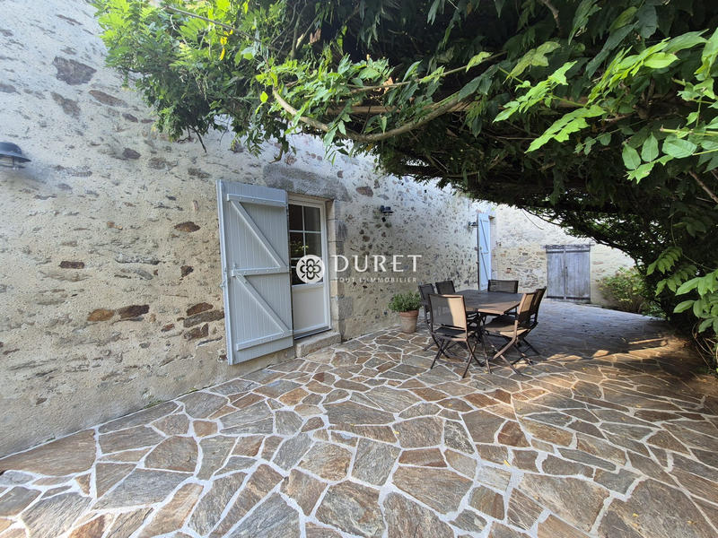 Villa - 359 m² - 11 pièces