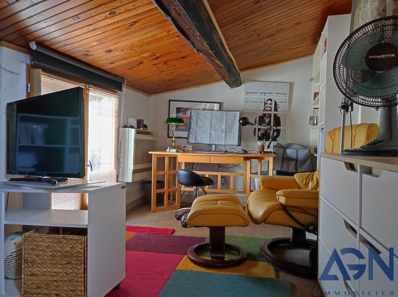 Appartement - 80 m² - 4 pièces