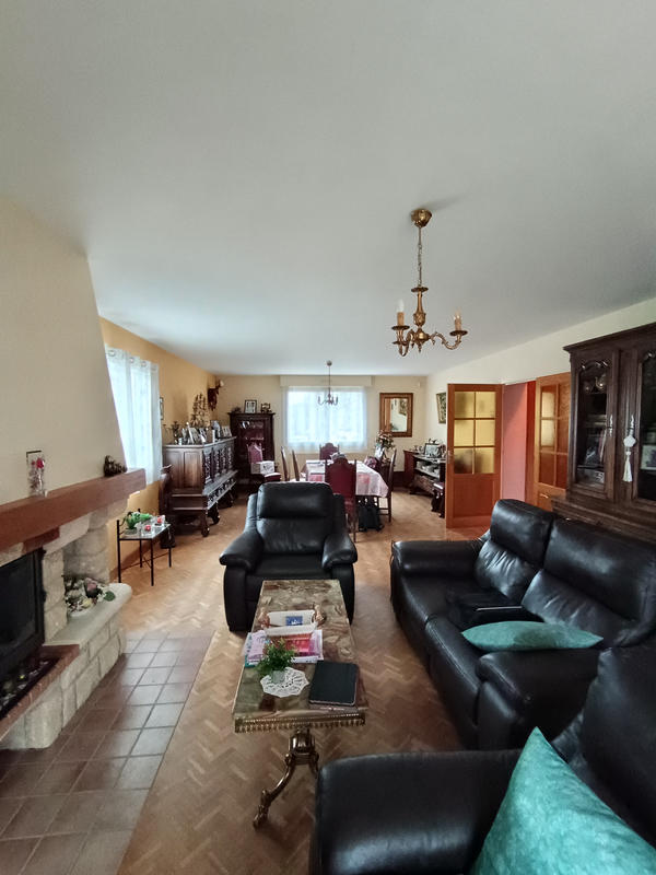 Maison - 171 m² - 7 pièces