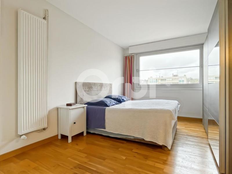 Appartement - 99 m² - 4 pièces