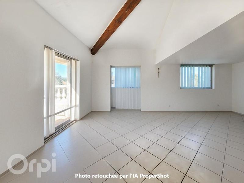 Villa - 247 m² - 9 pièces