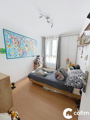 Appartement - 87 m² - 5 pièces