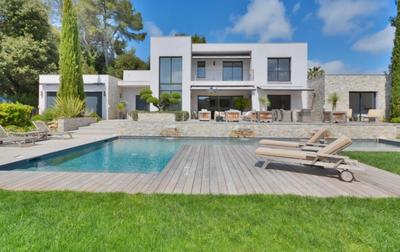 Villa - 250 m² - 7 pièces