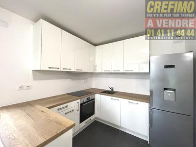 Appartement - 80 m² - 4 pièces