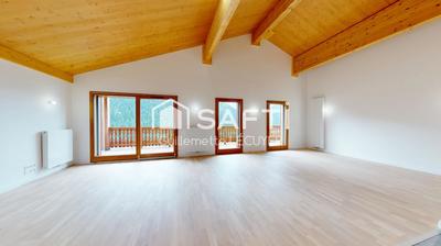 Appartement - 120 m² - 4 pièces