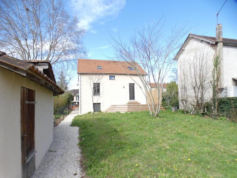 Maison - 102 m² - 6 pièces