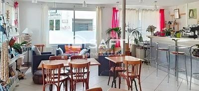 Local commercial - 206 m² - 7 pièces