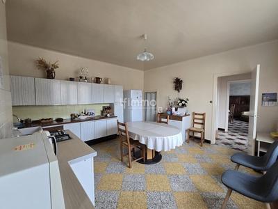 Maison - 120 m² - 4 pièces