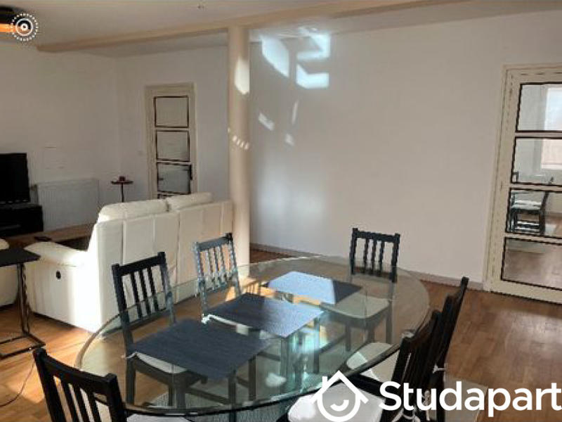 Chambre - 15 m² - 1 pièce