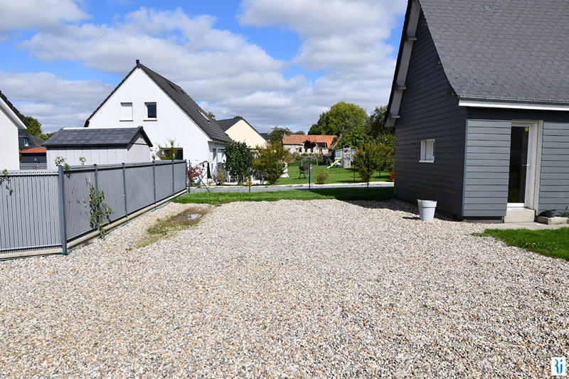 Maison - 98 m² - 5 pièces