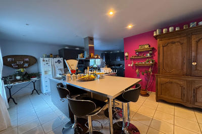 Maison - 263 m² - 8 pièces