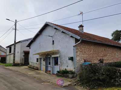 Maison - 85 m² - 4 pièces