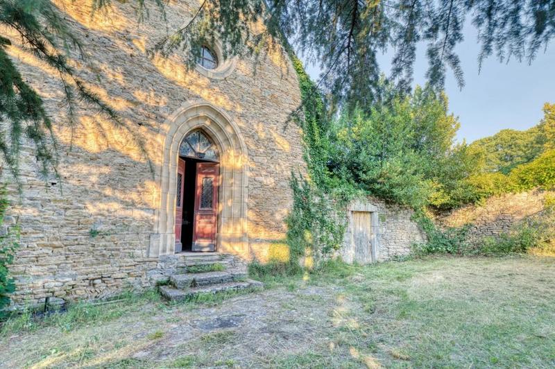 Château - 460 m² - 14 pièces