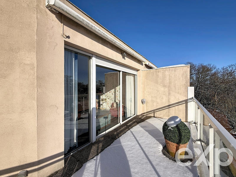 Appartement - 220 m² - 5 pièces