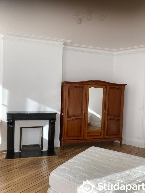 Chambre - 13 m² - 1 pièce