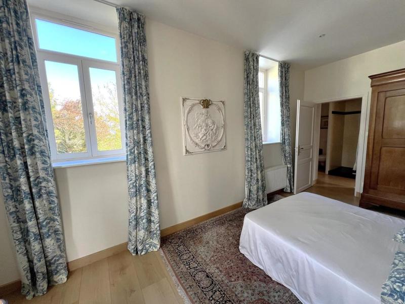 Maison de campagne - 300 m² - 8 pièces