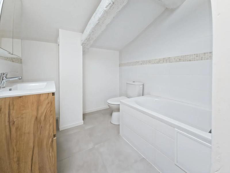 Appartement - 90 m² - 4 pièces