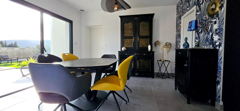 Maison - 114 m² - 5 pièces