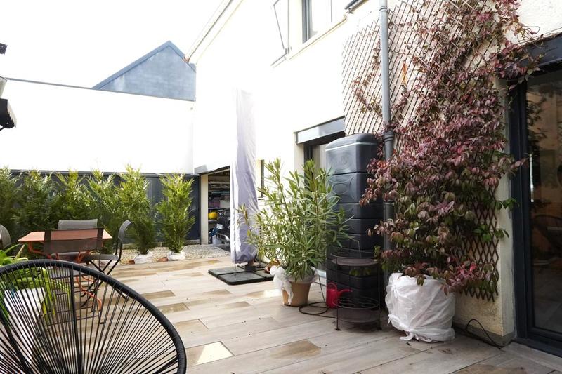 Maison de ville - 136 m² - 5 pièces