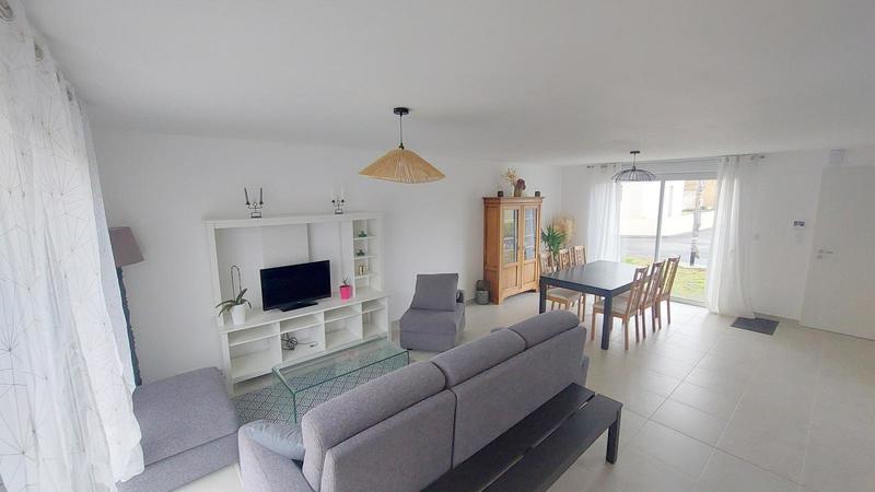 Maison - 110 m² - 5 pièces